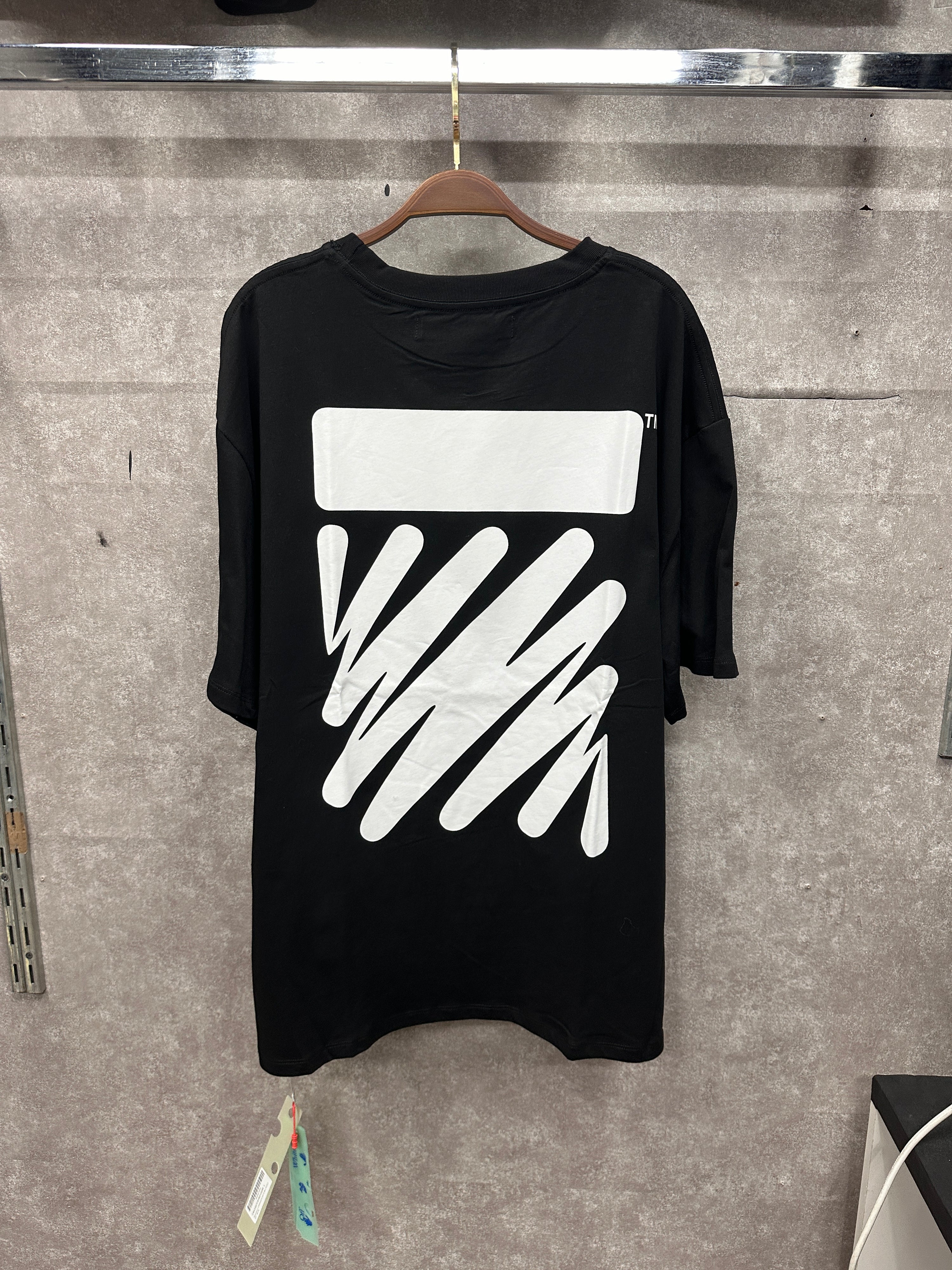 OW T-shirt listrada zebra ondulada