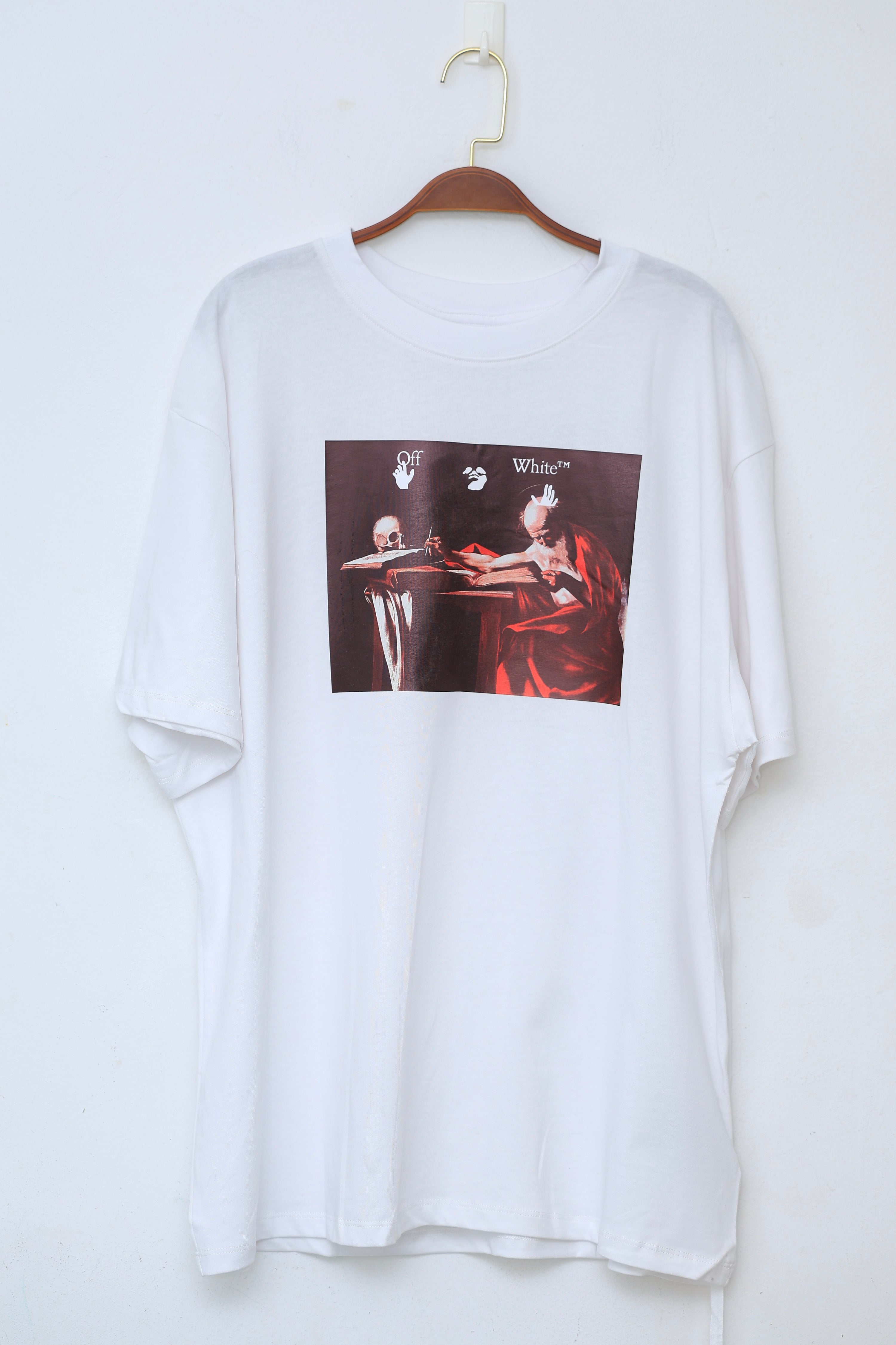 OFF WHITE