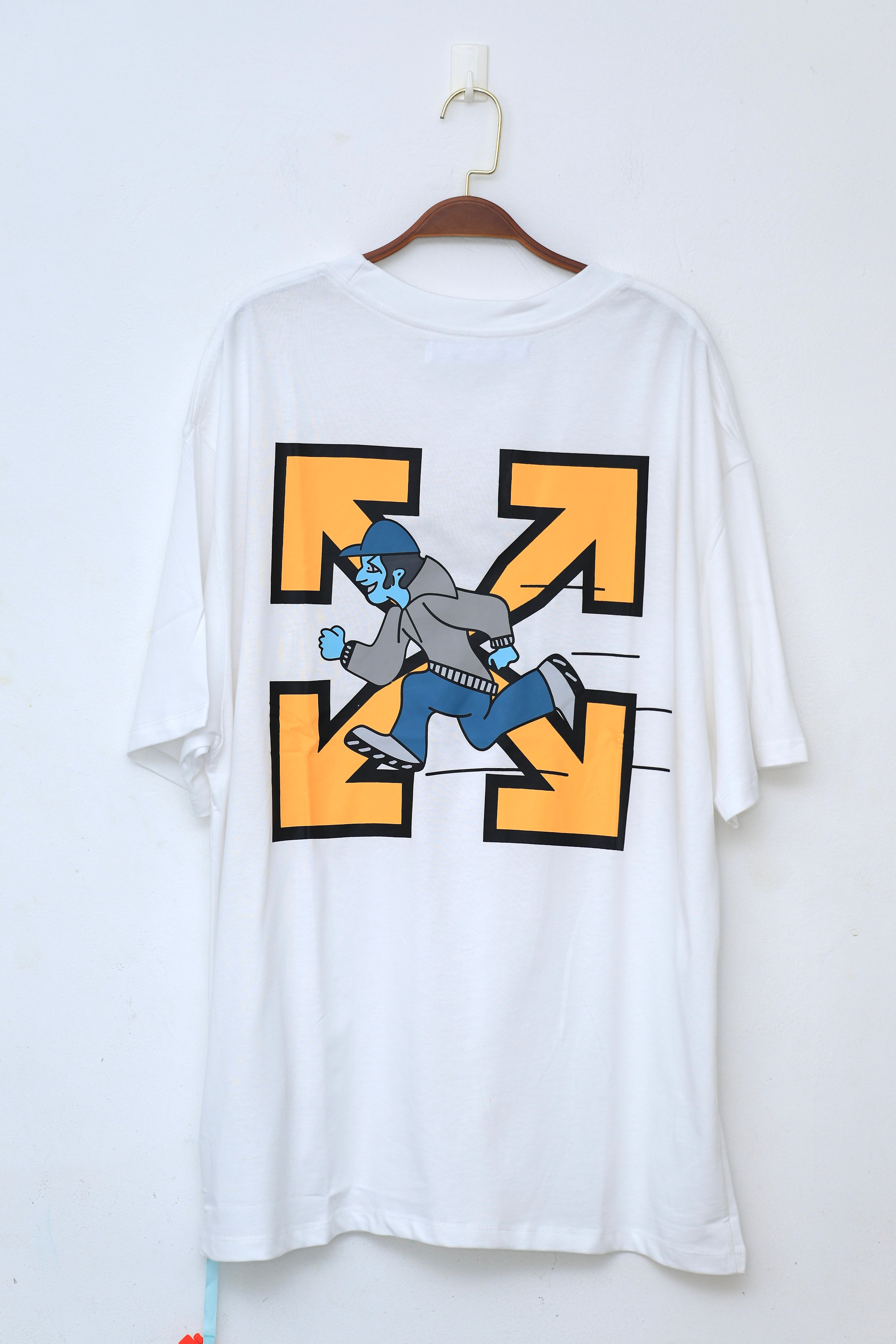 OFF WHITE