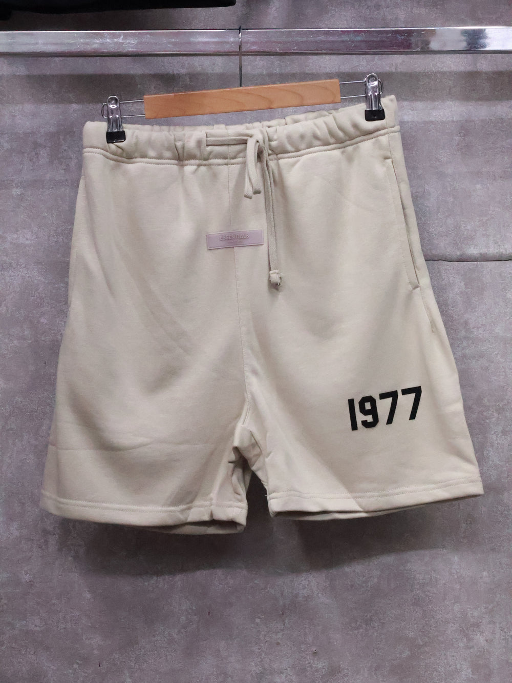 Essentials shorts 1977