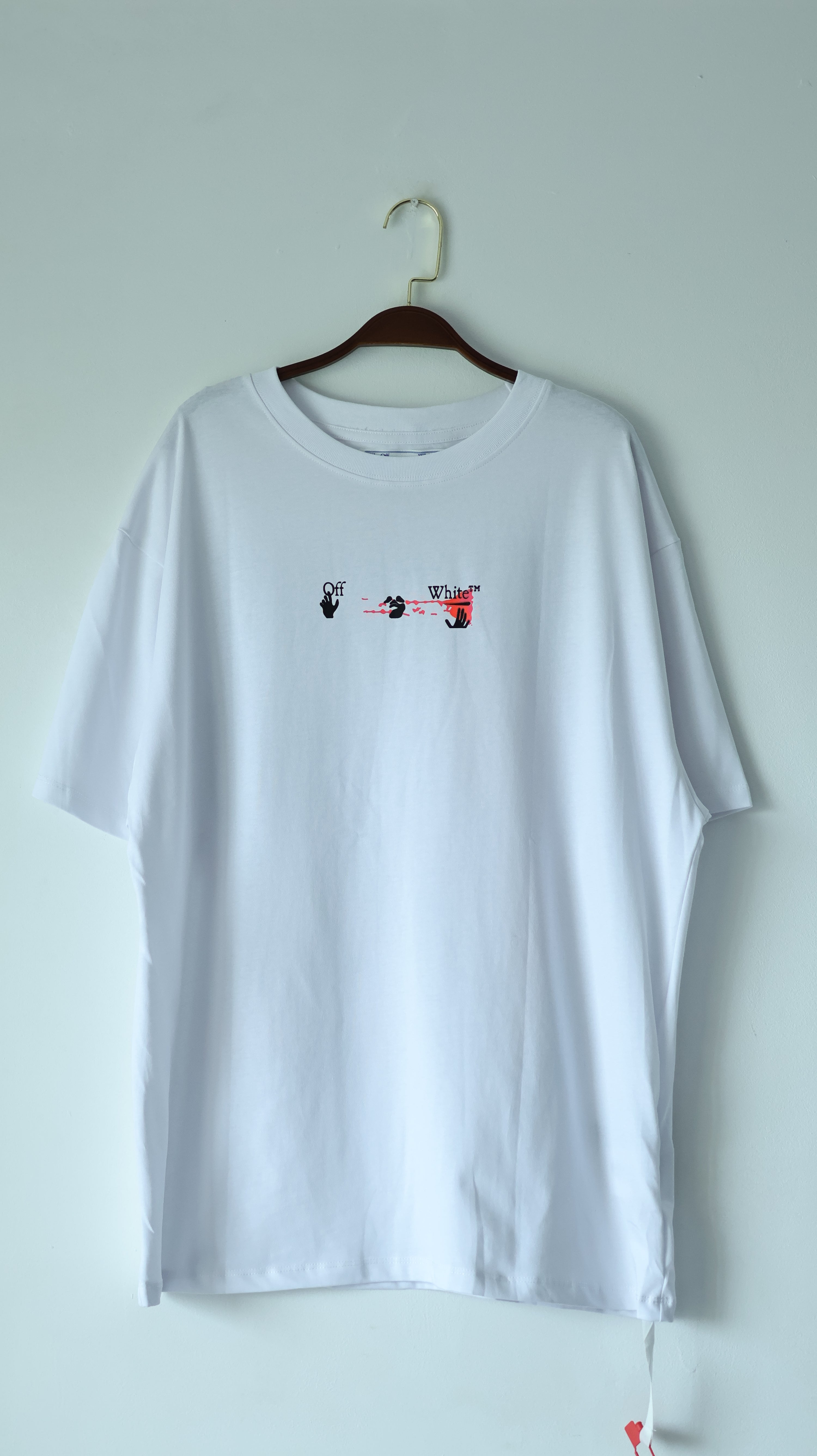 OFF WHITE Camiseta com setas desenhadas à mão com grafite