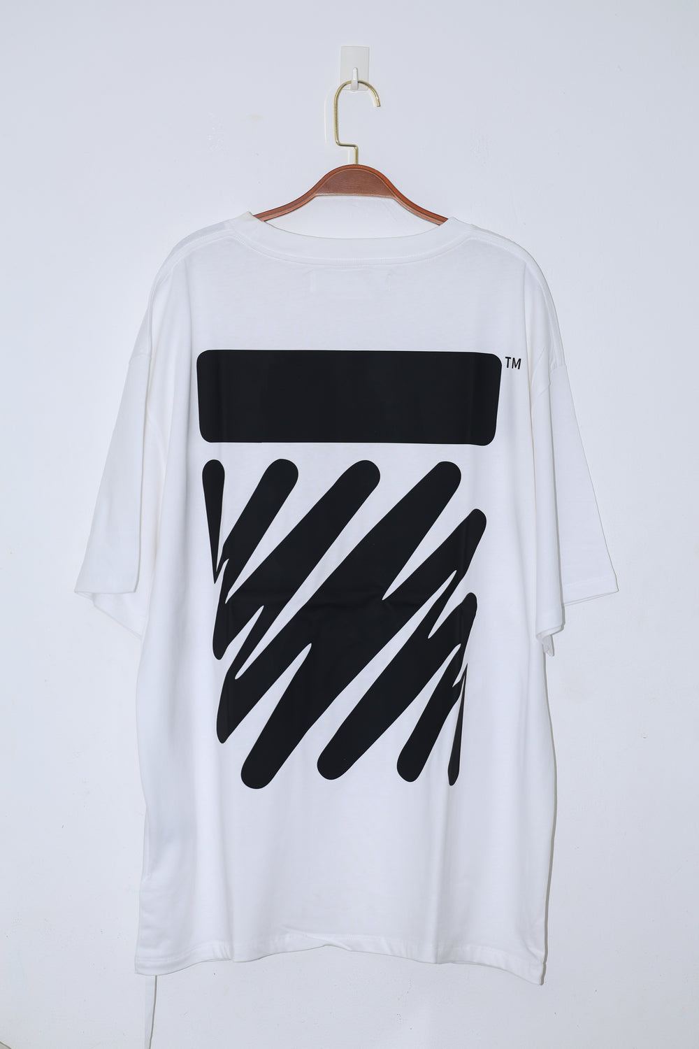OFF WHITE