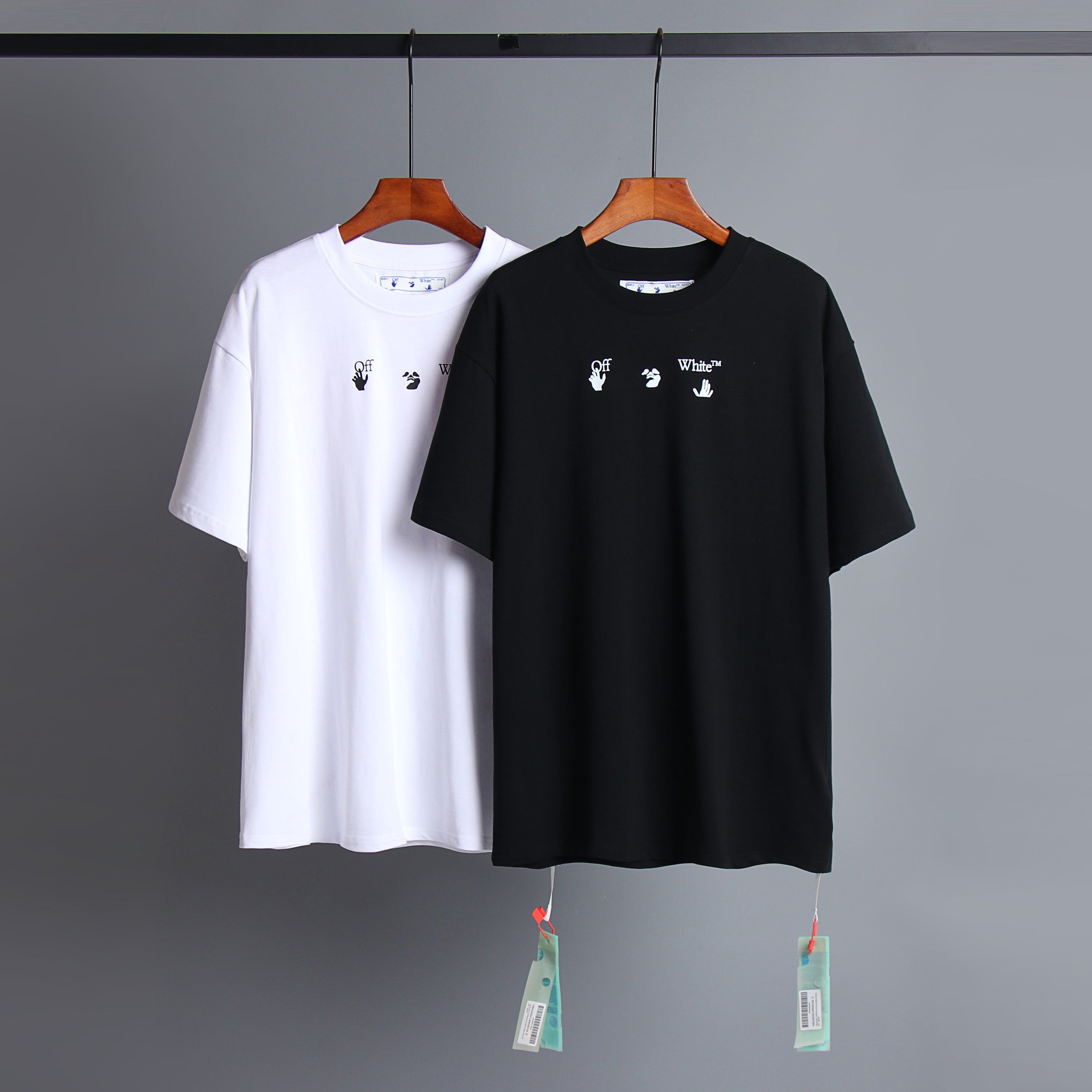 OFF WHITE