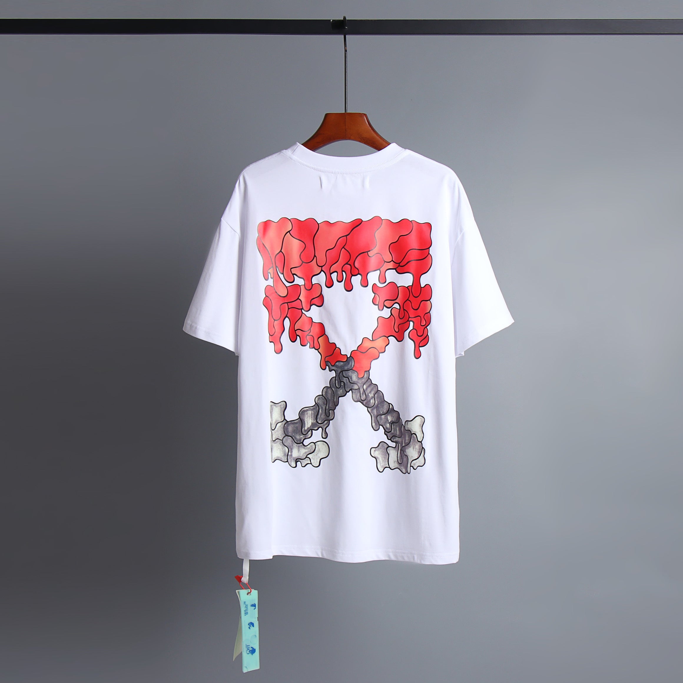 OFF WHITE