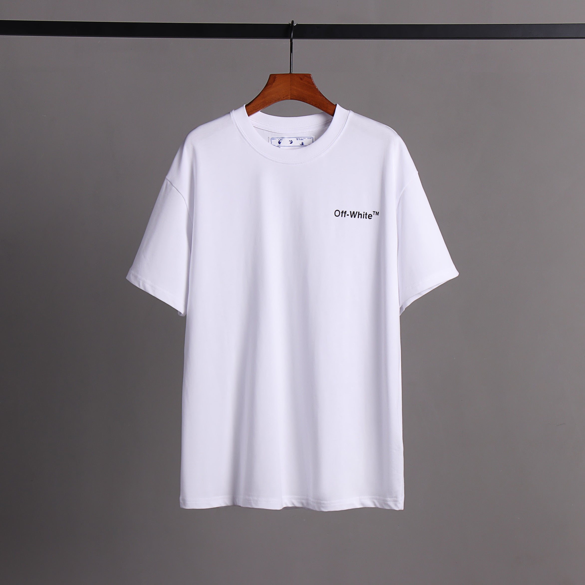 OW T-shirt listrada zebra ondulada